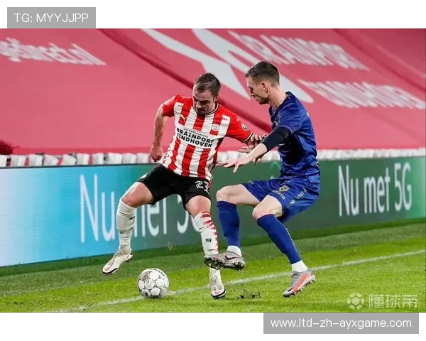 PSV的前场多点进攻让对手混乱不堪——无懈可击的战术魅力 PSV的前场多点进攻让对手混乱不堪——无懈可击的战术魅力