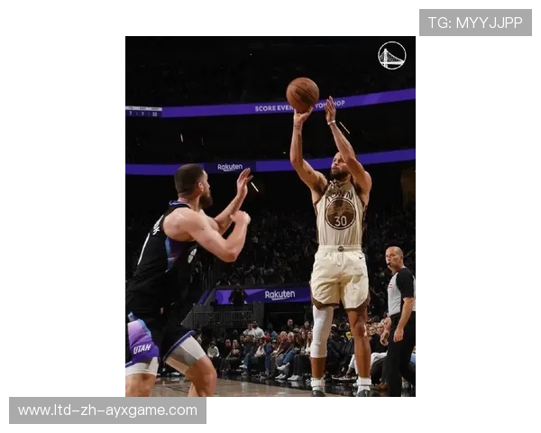 库里三分连续落座，勇士气势彻底爆开